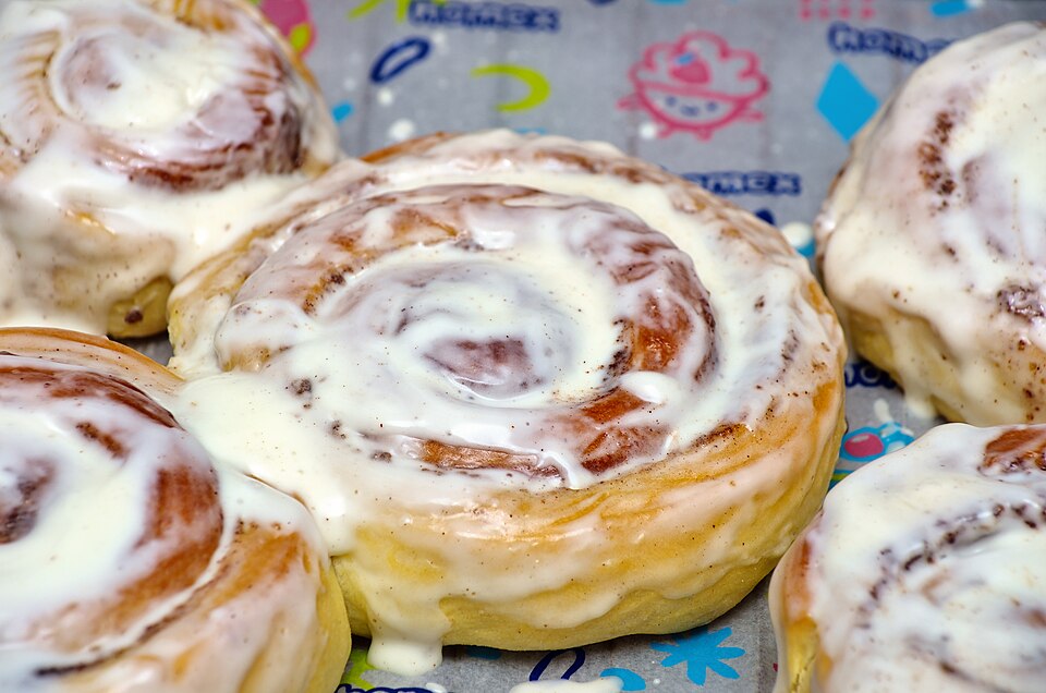 Spiral cinnamon rolls